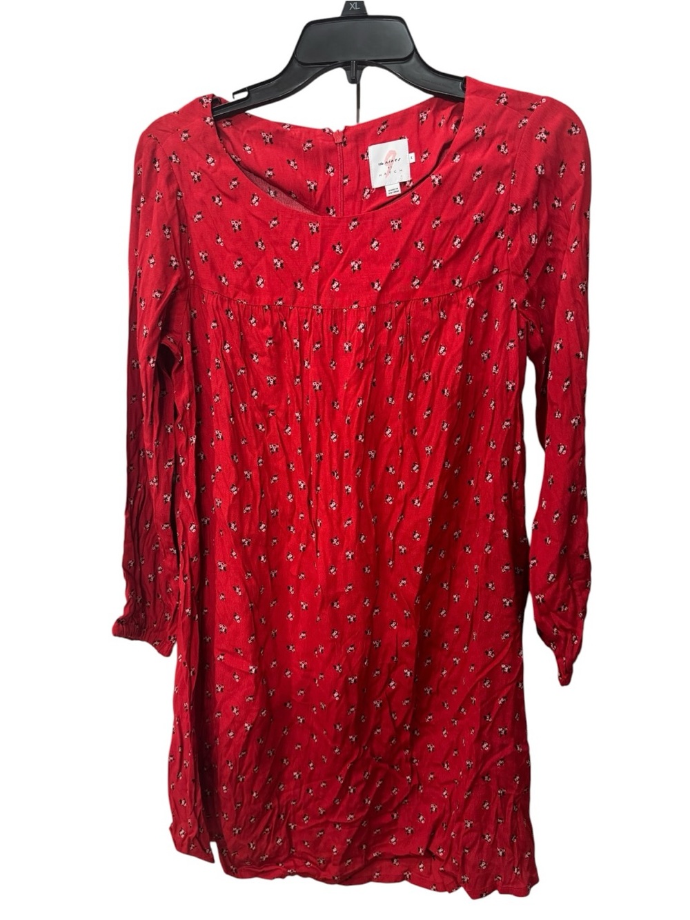 The Nines by Hatch red maternity dress features a subtle floral pattern size M